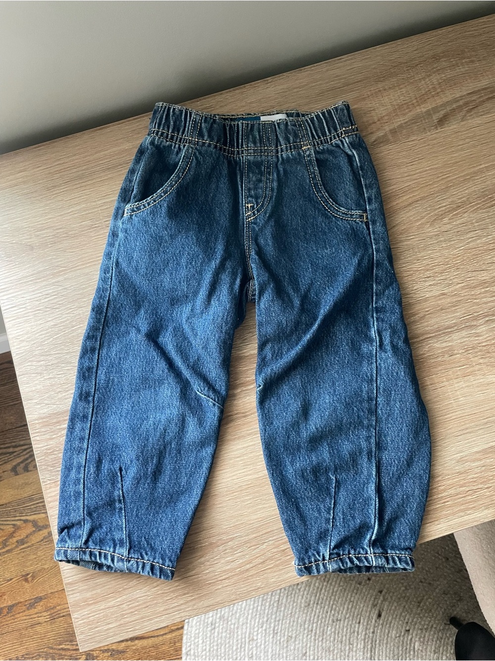 Old Navy 2T Barrel Jeans